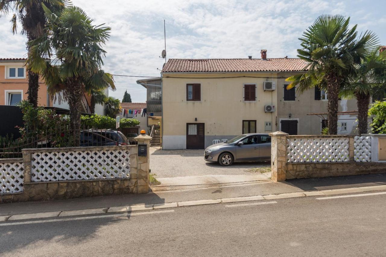 Apartman Ana Porec Exterior photo